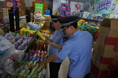 通州区食药局开展专项整治行动，严管食品交易市场环节五毛食品及烟草制品零售